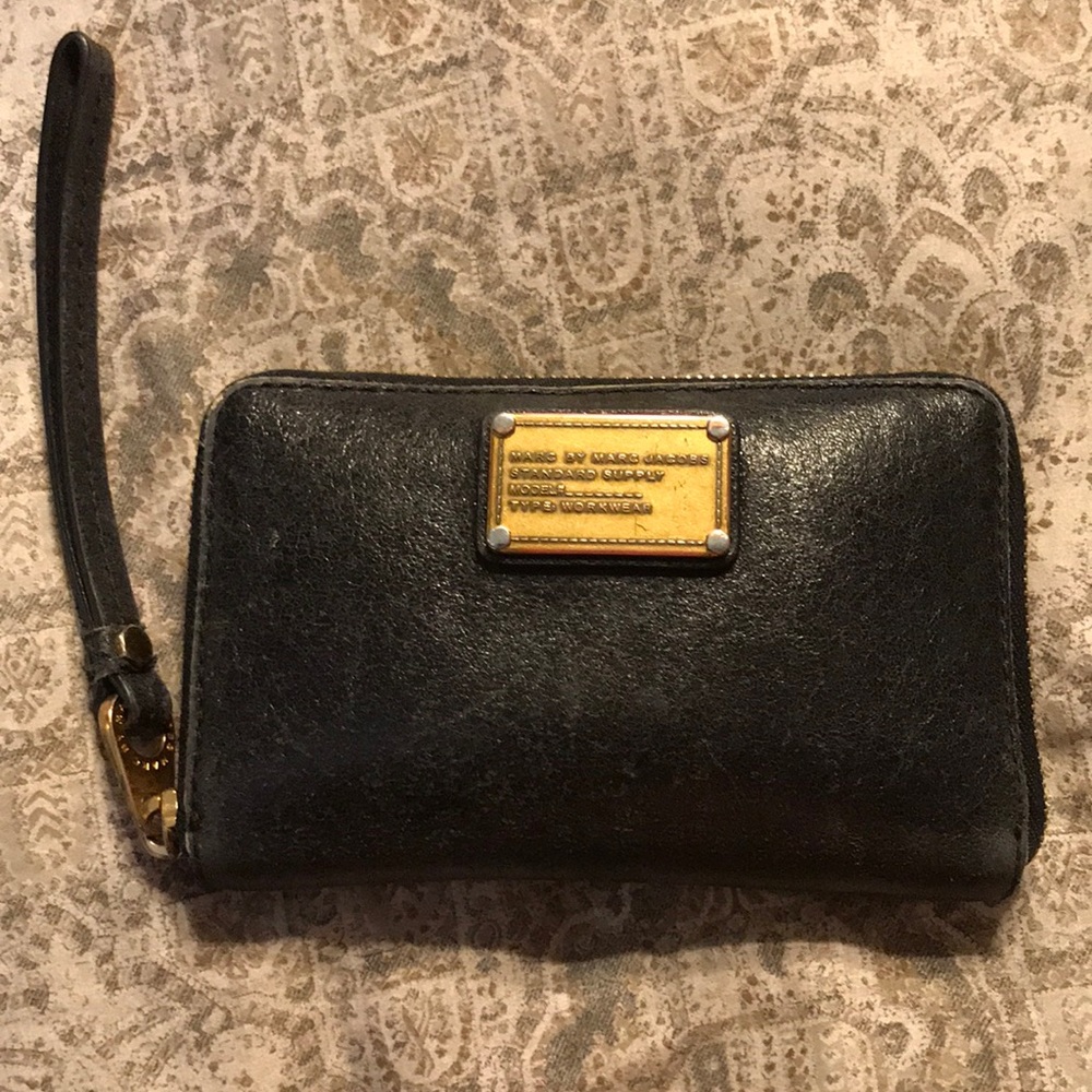 Marc Jacobs Black Wallet Wristlet